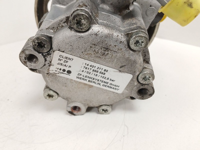 Recambio de bomba direccion para citroën jumpy ii furgoneta 1.6 hdi 90 8v referencia OEM IAM 7617955568  