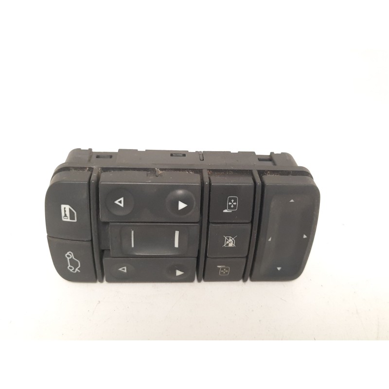 Recambio de mando elevalunas delantero izquierdo para opel signum 2.2 16v cat (z 22 yh / lch) referencia OEM IAM 687833988 09185