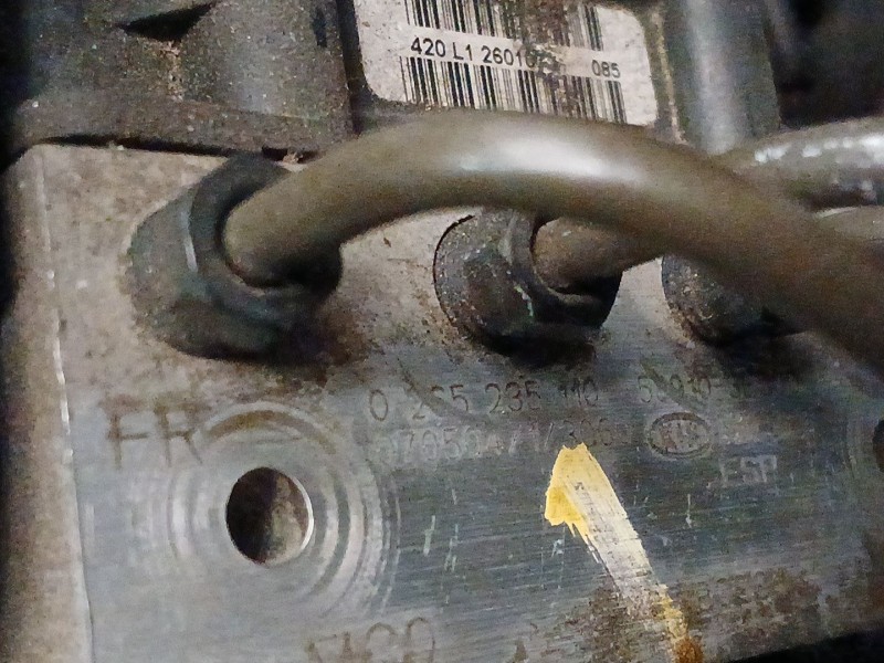 Recambio de abs para kia sorento i (jc) 2.5 crdi referencia OEM IAM 0265235110  