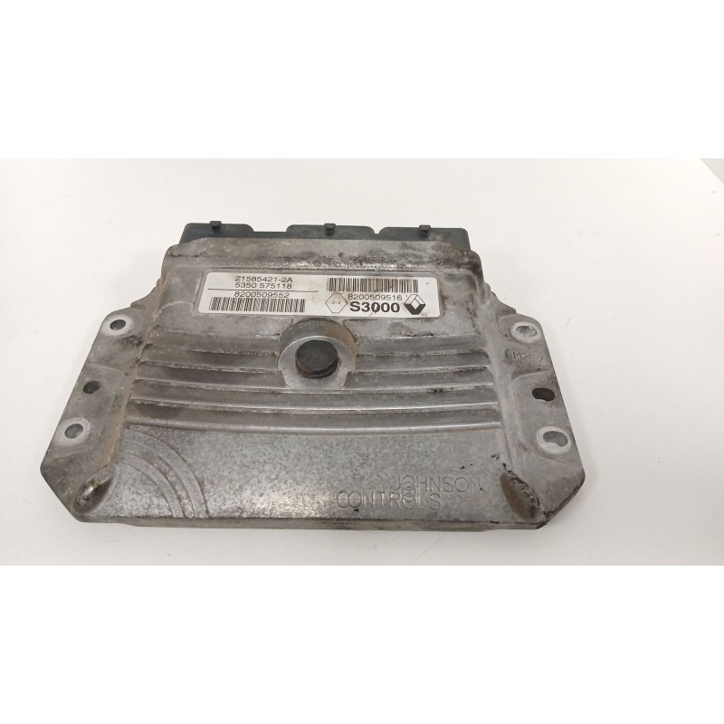 Recambio de centralita motor uce para renault megane iii hatchback (bz0/1_, b3_) 1.6 16v (bz0h) referencia OEM IAM 8200509516  