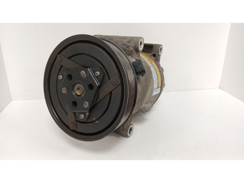 Recambio de compresor aire acondicionado para renault megane iii hatchback (bz0/1_, b3_) 1.6 16v (bz0h) referencia OEM IAM   