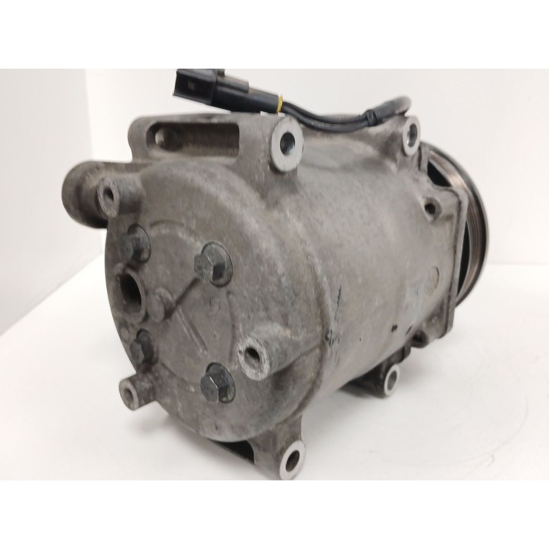 Recambio de compresor aire acondicionado para ford fiesta vi (cb1, ccn) 1.6 tdci referencia OEM IAM   