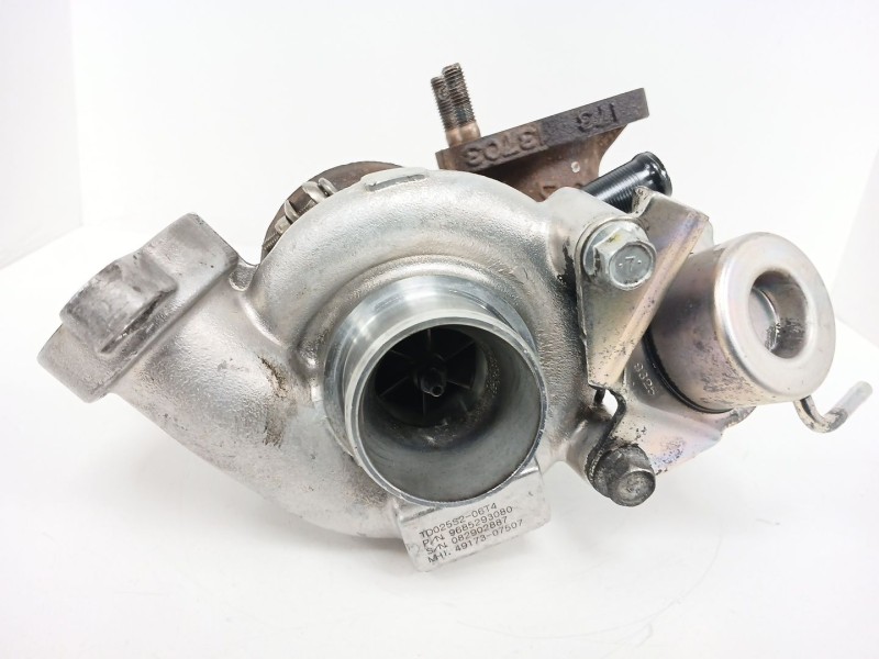 Recambio de turbocompresor para ford fiesta vi (cb1, ccn) 1.6 tdci referencia OEM IAM 9685293080 082902887 TD025S206T4