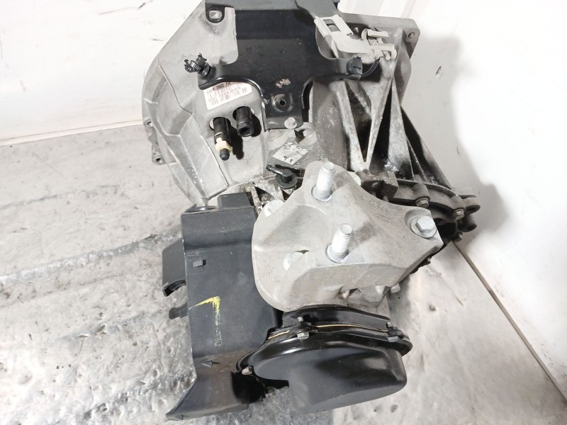 Recambio de caja cambios para ford fiesta vi (cb1, ccn) 1.6 tdci referencia OEM IAM T6TC1 8A6R7002 