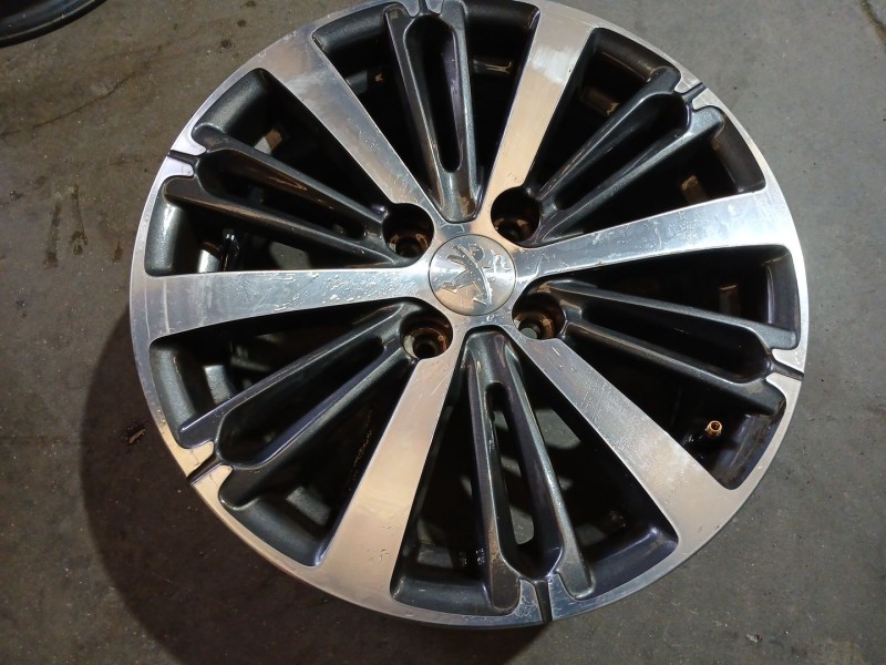 Recambio de juego llantas para peugeot 208 i (ca_, cc_) 1.2 vti 82 referencia OEM IAM   