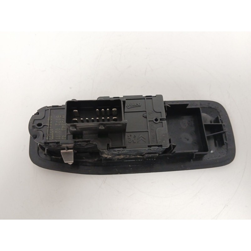 Recambio de mando elevalunas delantero izquierdo para peugeot 208 i (ca_, cc_) 1.5 bluehdi 100 referencia OEM IAM 9675112770  