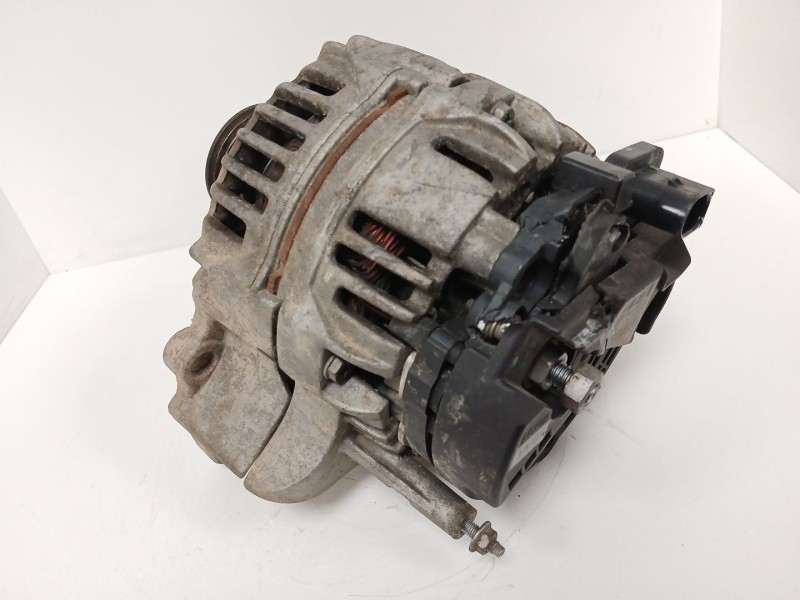 Recambio de alternador para seat ibiza iii (6l1) 1.4 16v referencia OEM IAM 037903025G  
