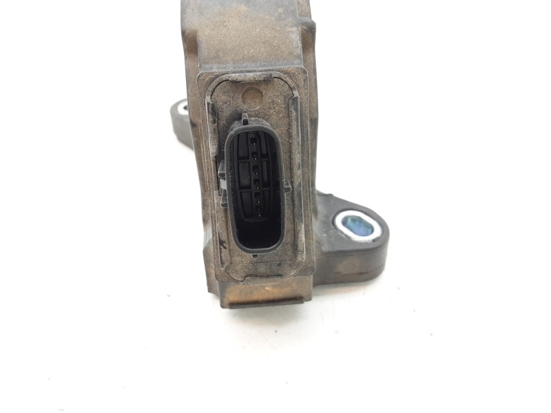 Recambio de pedal acelerador para toyota yaris active hybrid referencia OEM IAM 781100D160  