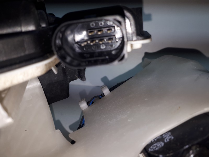 Recambio de cerradura puerta delantera izquierda para volkswagen scirocco (138) r-line bmt referencia OEM IAM 1K8837885K  