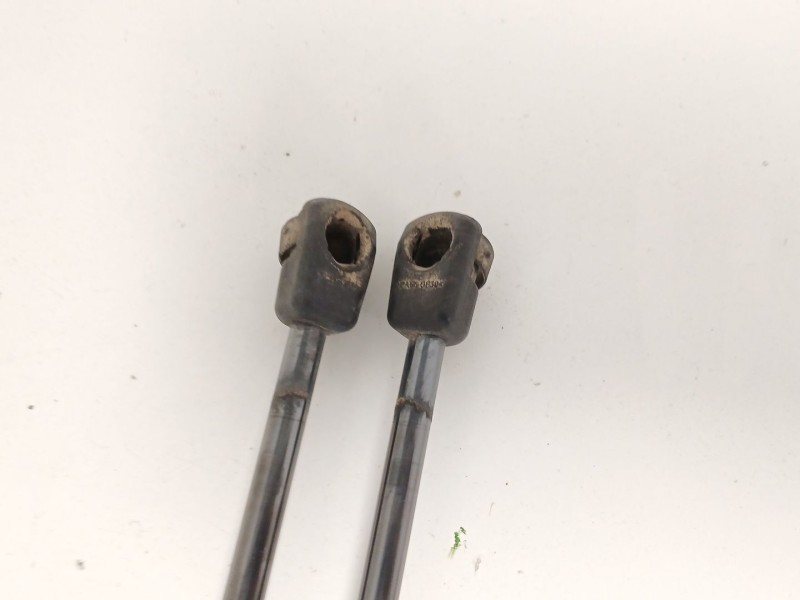 Recambio de amortiguadores maletero / porton para volkswagen t-roc (a11, d11) 1.6 tdi referencia OEM IAM 2GA827550A 0803360620N 