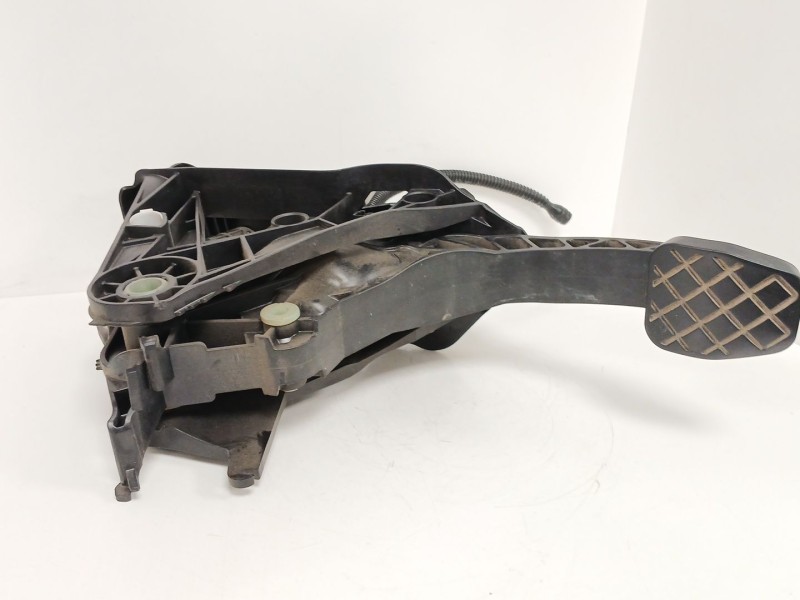 Recambio de pedal embrague para volkswagen t-roc (a11, d11) 1.6 tdi referencia OEM IAM 5Q1721059GH 5Q0927810A 