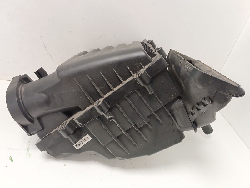 Recambio de filtro aire para volkswagen t-roc (a11, d11) 1.6 tdi referencia OEM IAM 5Q0129607S 5Q0129601BM 5Q0129618N