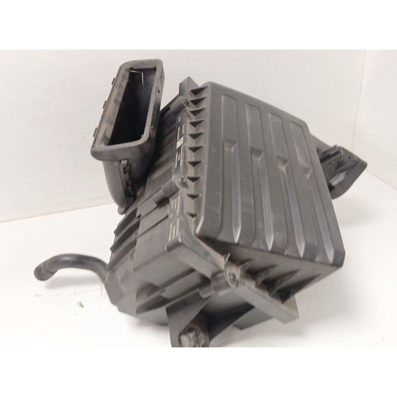 Recambio de filtro aire para volkswagen t-roc (a11, d11) 1.6 tdi referencia OEM IAM 5Q0129607S 5Q0129601BM 5Q0129618N