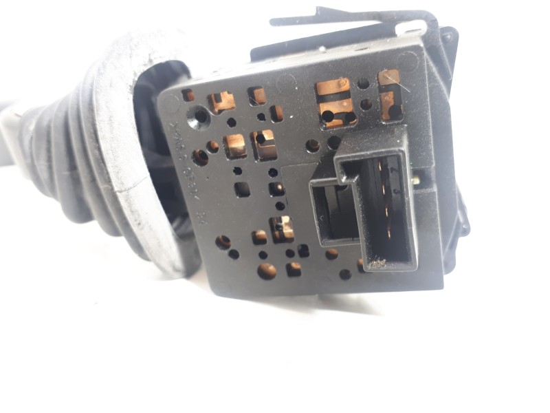 Recambio de mando limpia para opel tigra twin top cosmo referencia OEM IAM 09185146A  