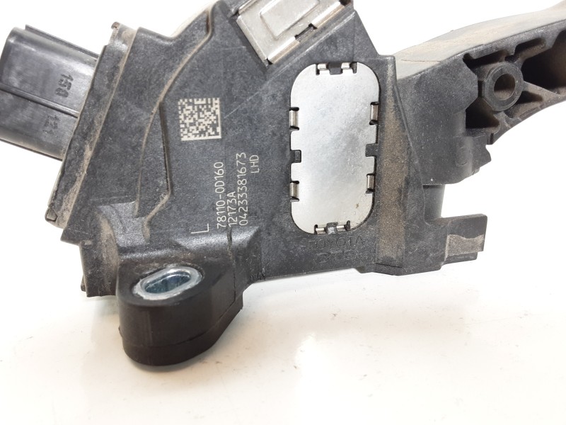 Recambio de pedal acelerador para toyota yaris active hybrid referencia OEM IAM 781100D160  