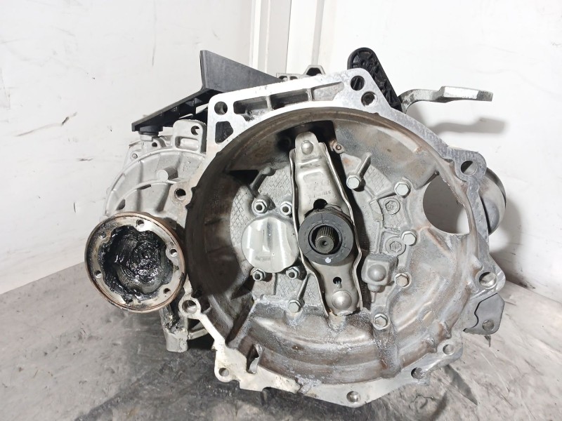 Recambio de caja cambios para volkswagen t-roc (a11, d11) 1.6 tdi referencia OEM IAM TKK  
