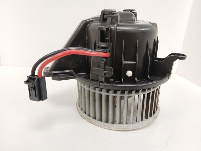 Recambio de motor calefaccion para seat arona (kj7, kjp) 1.0 tsi referencia OEM IAM 2Q1820021 GT860003 