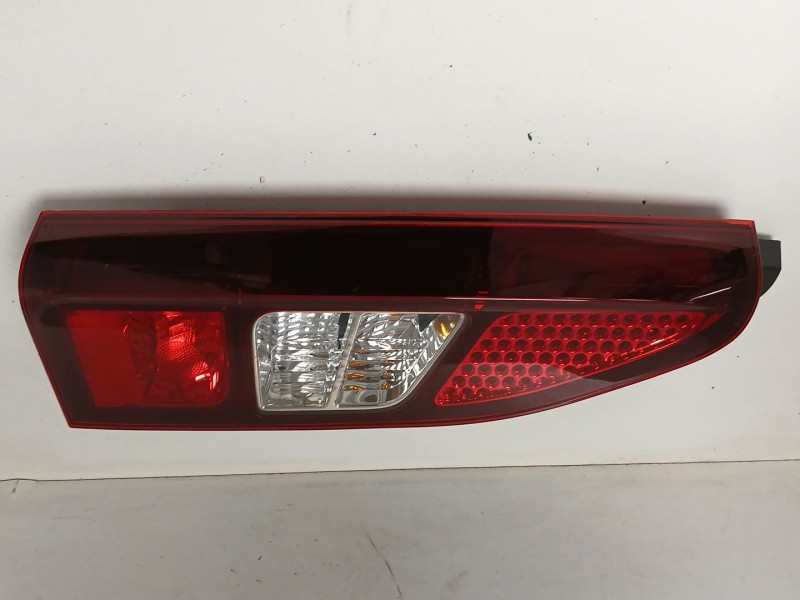 Recambio de piloto trasero izquierdo para peugeot partner tepee 1.6 hdi / bluehdi 75 referencia OEM IAM   