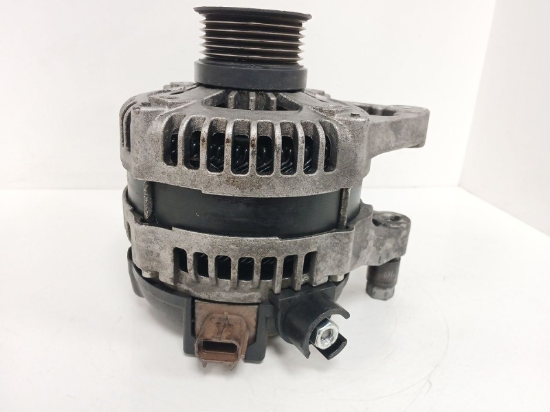 Recambio de alternador para ford focus ii (da_, hcp, dp) 1.6 tdci referencia OEM IAM LRA02815  