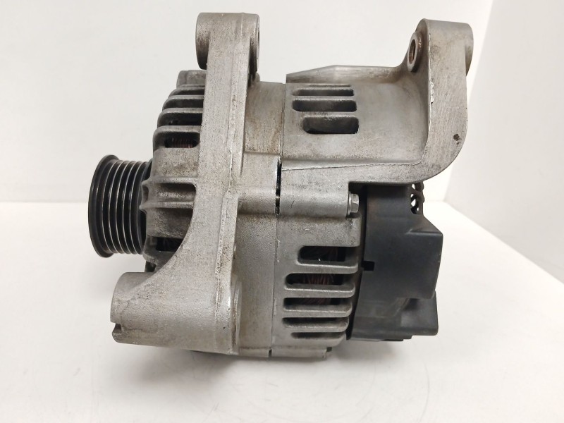 Recambio de alternador para bmw 3 (e46) 320 d referencia OEM IAM TG15C012 7789980A101 