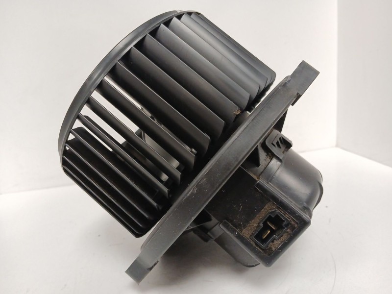 Recambio de motor calefaccion para hyundai i40 i (vf) 1.7 crdi referencia OEM IAM A0550174  