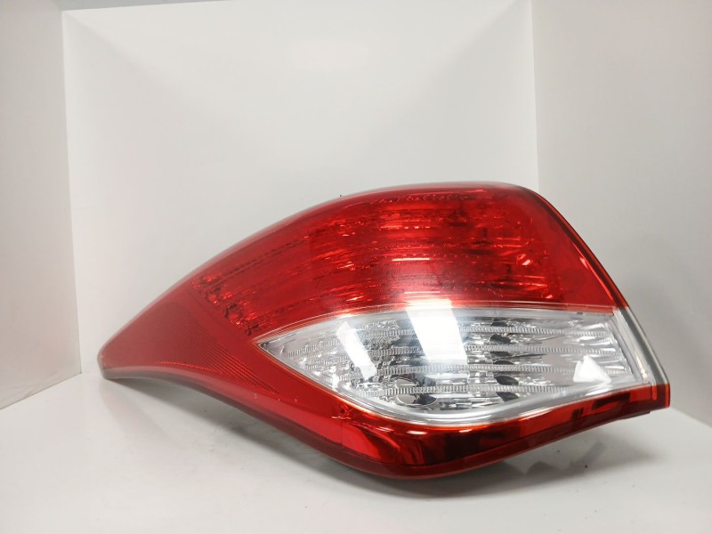 Recambio de piloto trasero izquierdo para hyundai i40 i (vf) 1.7 crdi referencia OEM IAM   