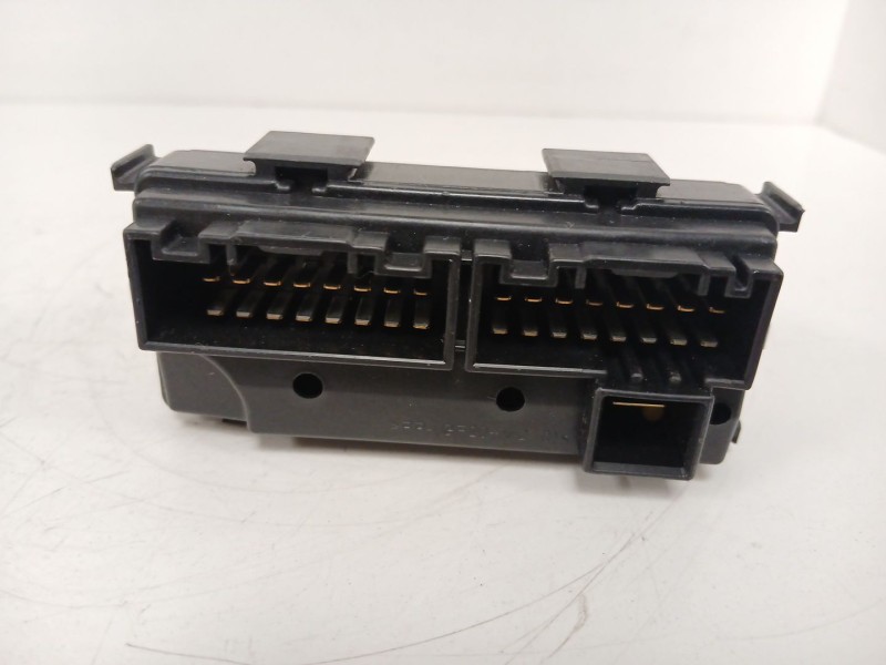 Recambio de caja reles / fusibles para hyundai i40 i (vf) 1.7 crdi referencia OEM IAM 919513X140  