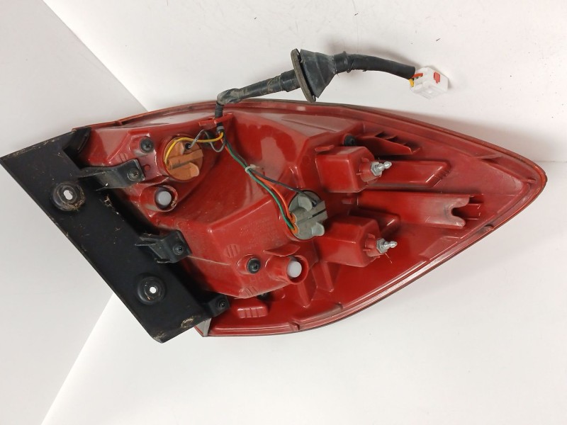 Recambio de piloto trasero derecho para kia cee´d (jd) 1.6 crdi 110 referencia OEM IAM   