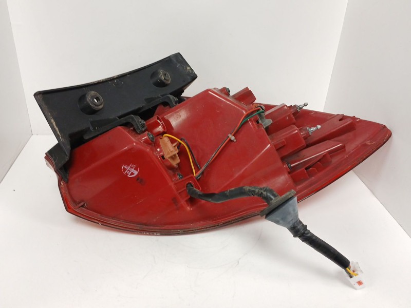 Recambio de piloto trasero izquierdo para kia cee´d (jd) 1.6 crdi 110 referencia OEM IAM   