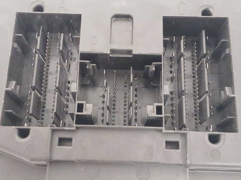 Recambio de modulo electronico para seat arona (kj7, kjp) 1.0 tsi referencia OEM IAM 2Q0937089B A3C0045000400 