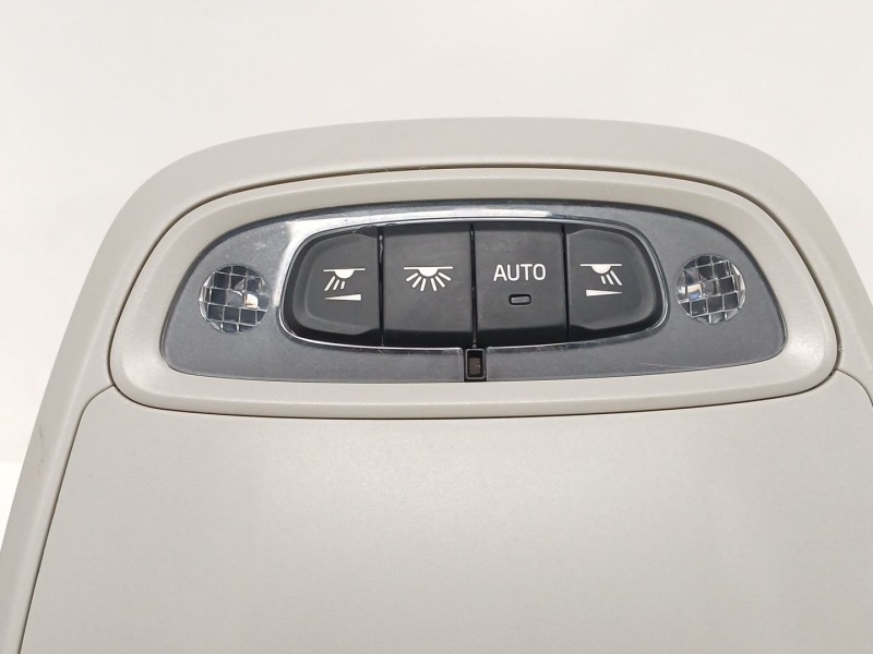 Recambio de luz interior para volvo xc40 (536) d4 awd referencia OEM IAM 31479163AA0  