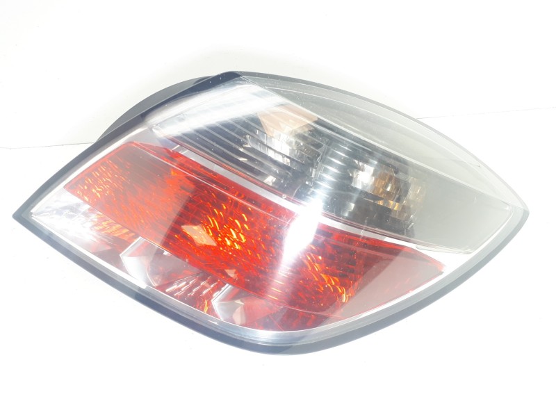 Recambio de piloto trasero derecho para opel astra gtc cosmo referencia OEM IAM 24451834  