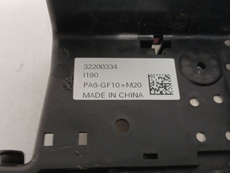 Recambio de caja reles / fusibles para volvo xc40 (536) d4 awd referencia OEM IAM 32200334  