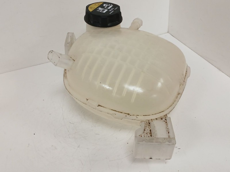 Recambio de deposito expansion para volvo xc40 (536) d4 awd referencia OEM IAM 31439768  