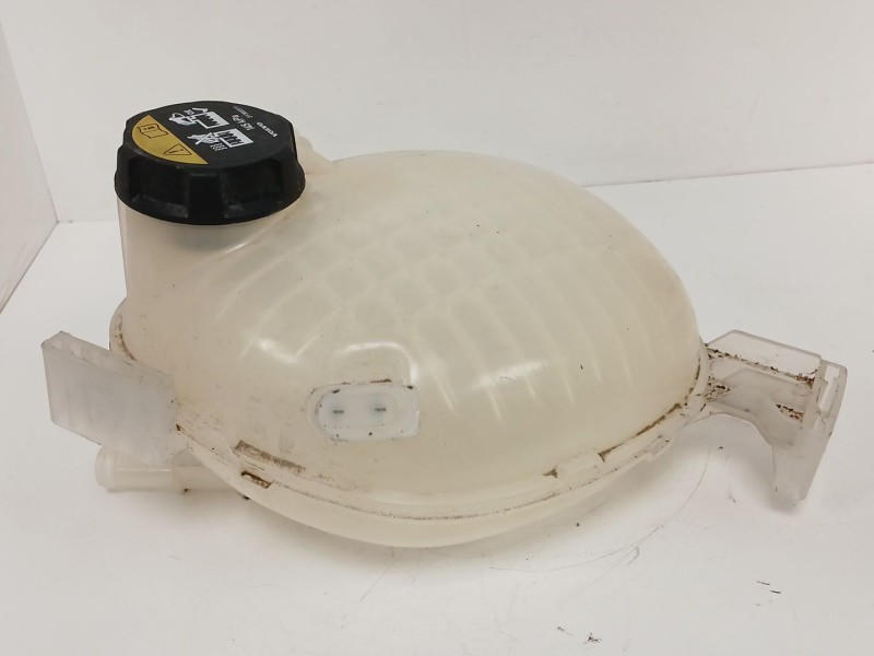 Recambio de deposito expansion para volvo xc40 (536) d4 awd referencia OEM IAM 31439768  