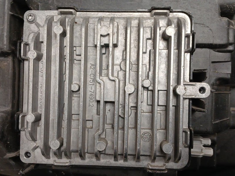 Recambio de faro derecho para volvo xc40 (536) d4 awd referencia OEM IAM 32293923  