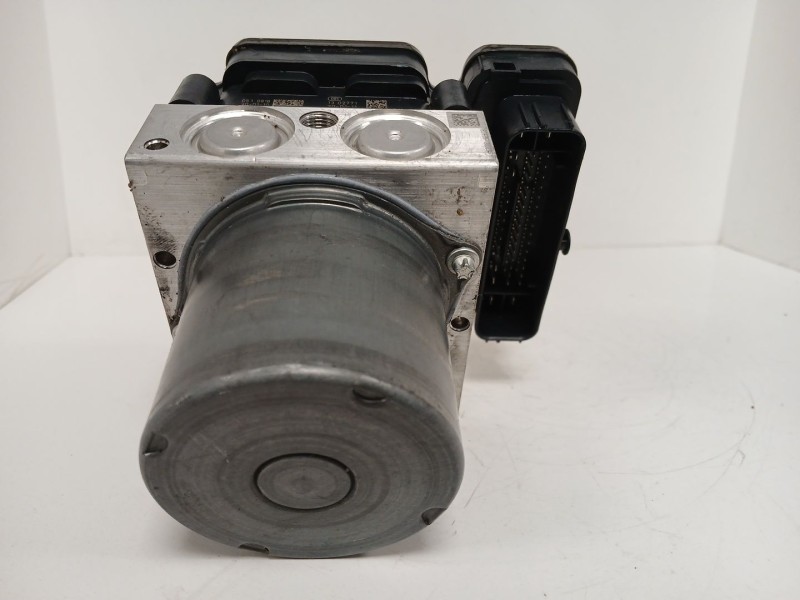 Recambio de abs para volvo xc40 (536) d4 awd referencia OEM IAM 31445741  