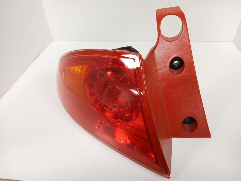 Recambio de piloto trasero izquierdo para seat leon (1p1) 2.0 tdi referencia OEM IAM   