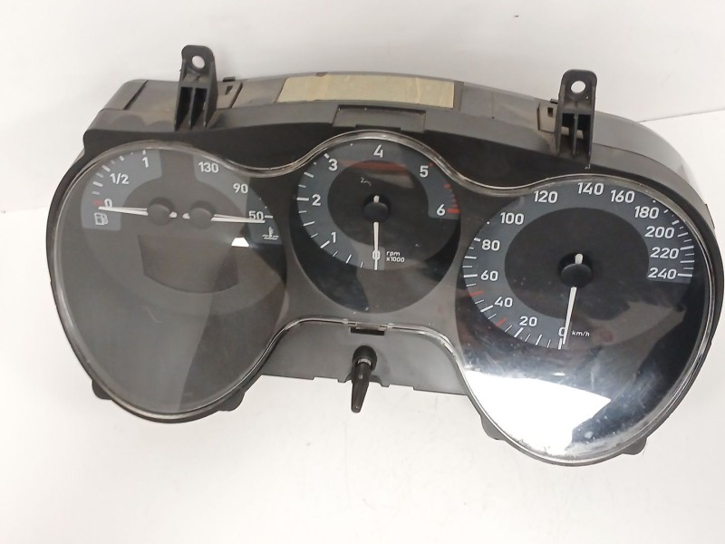 Recambio de cuadro instrumentos para seat leon (1p1) 2.0 tdi referencia OEM IAM 1P0920823F  