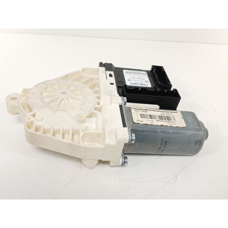 Recambio de motor elevalunas delantero derecho para seat leon (1p1) 2.0 tdi referencia OEM IAM 1P0837402A 1K0959792H 