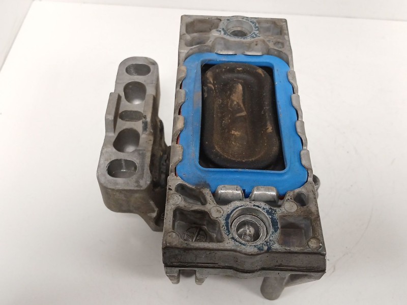 Recambio de soporte motor derecho para seat leon (1p1) 2.0 tdi referencia OEM IAM   