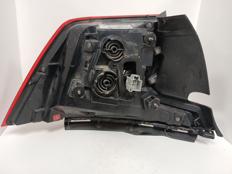 Recambio de piloto trasero derecho para volvo s90 ii (234) d4 referencia OEM IAM 31698713  