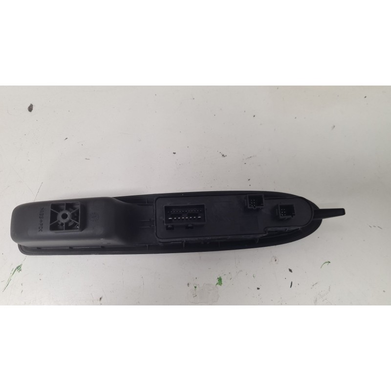 Recambio de mando elevalunas delantero izquierdo para citroën c4 ii (nc_) 1.6 bluehdi 115 referencia OEM IAM   