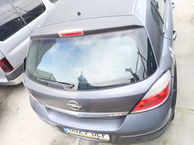 opel astra h (a04) del año 2005
