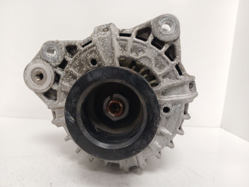 Recambio de alternador para volvo s90 ii (234) d4 referencia OEM IAM 30659580  