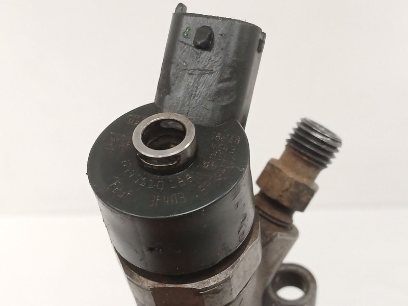 Recambio de inyector para peugeot 307 break (3e) 1.6 hdi 110 referencia OEM IAM 0445110188  