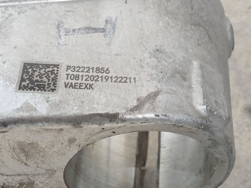 Recambio de mangueta delantera izquierda para volvo xc40 (536) d4 awd referencia OEM IAM 32221856 P32221856 