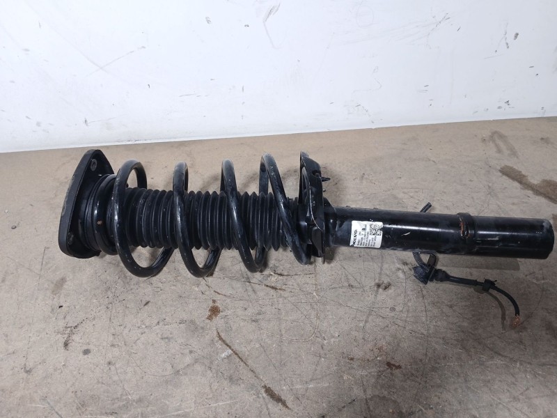 Recambio de amortiguador delantero izquierdo para volvo xc40 (536) d4 awd referencia OEM IAM 32246641  