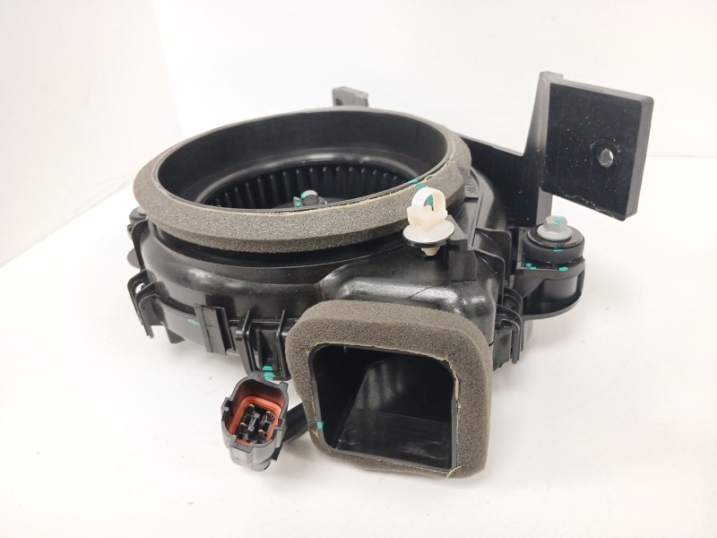 Recambio de motor calefaccion para mg mg3 hybrid+ 1.5 referencia OEM IAM 11798574  