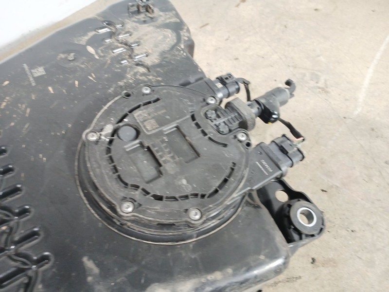 Recambio de deposito combustible para volvo xc40 (536) d4 awd referencia OEM IAM   